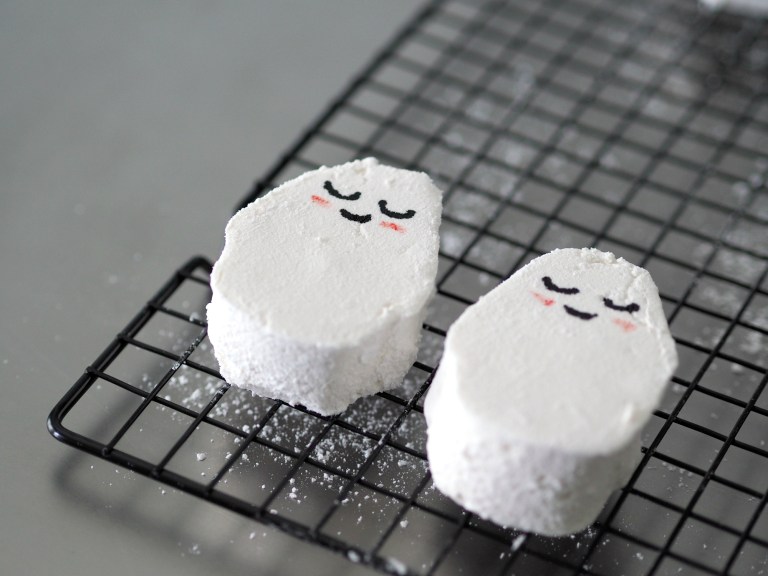 Ghost Marshmallows