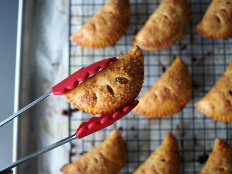 08_nectarinehandpies
